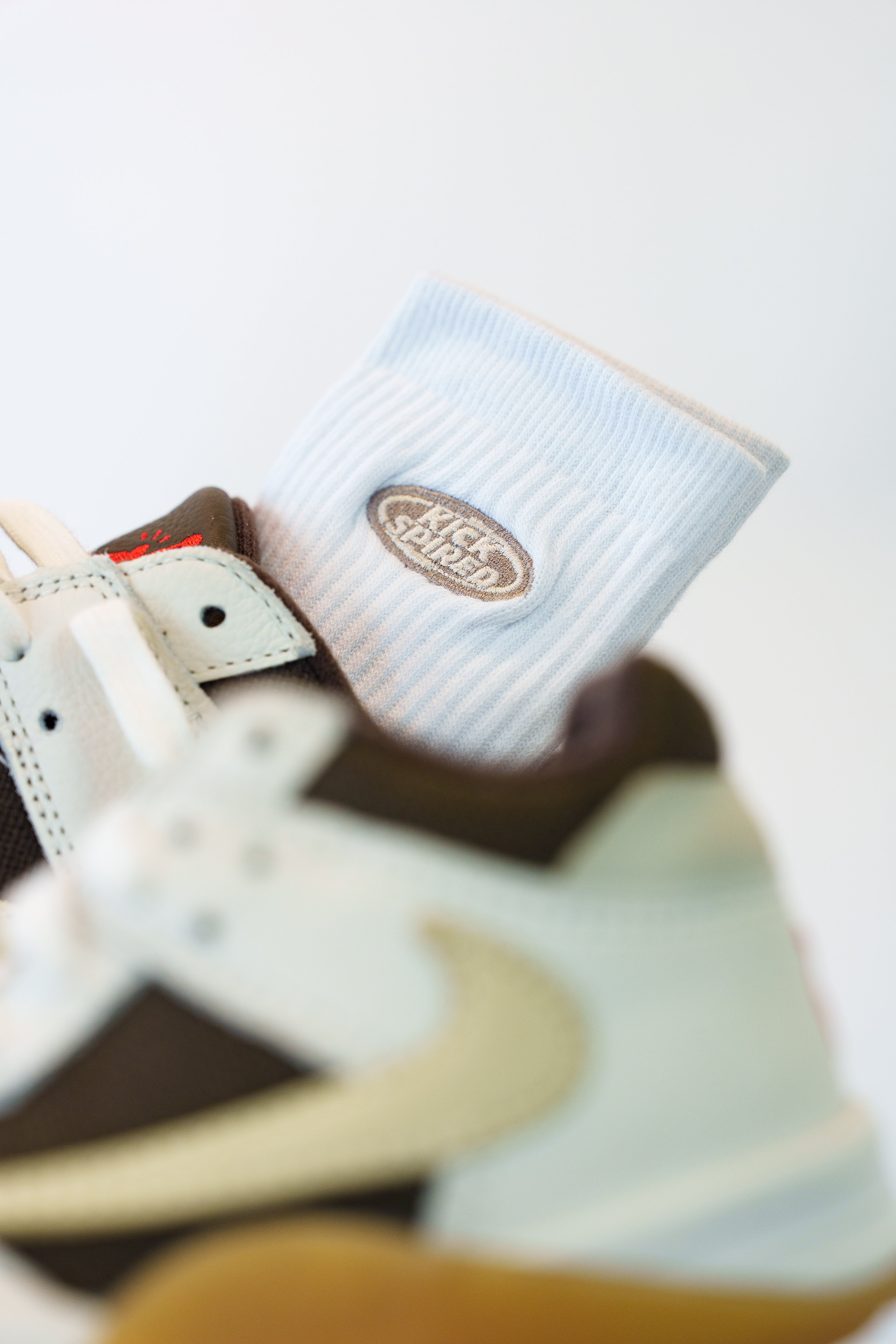 SOCKS WHITE/LIGHT BROWN/CREME Kickspired