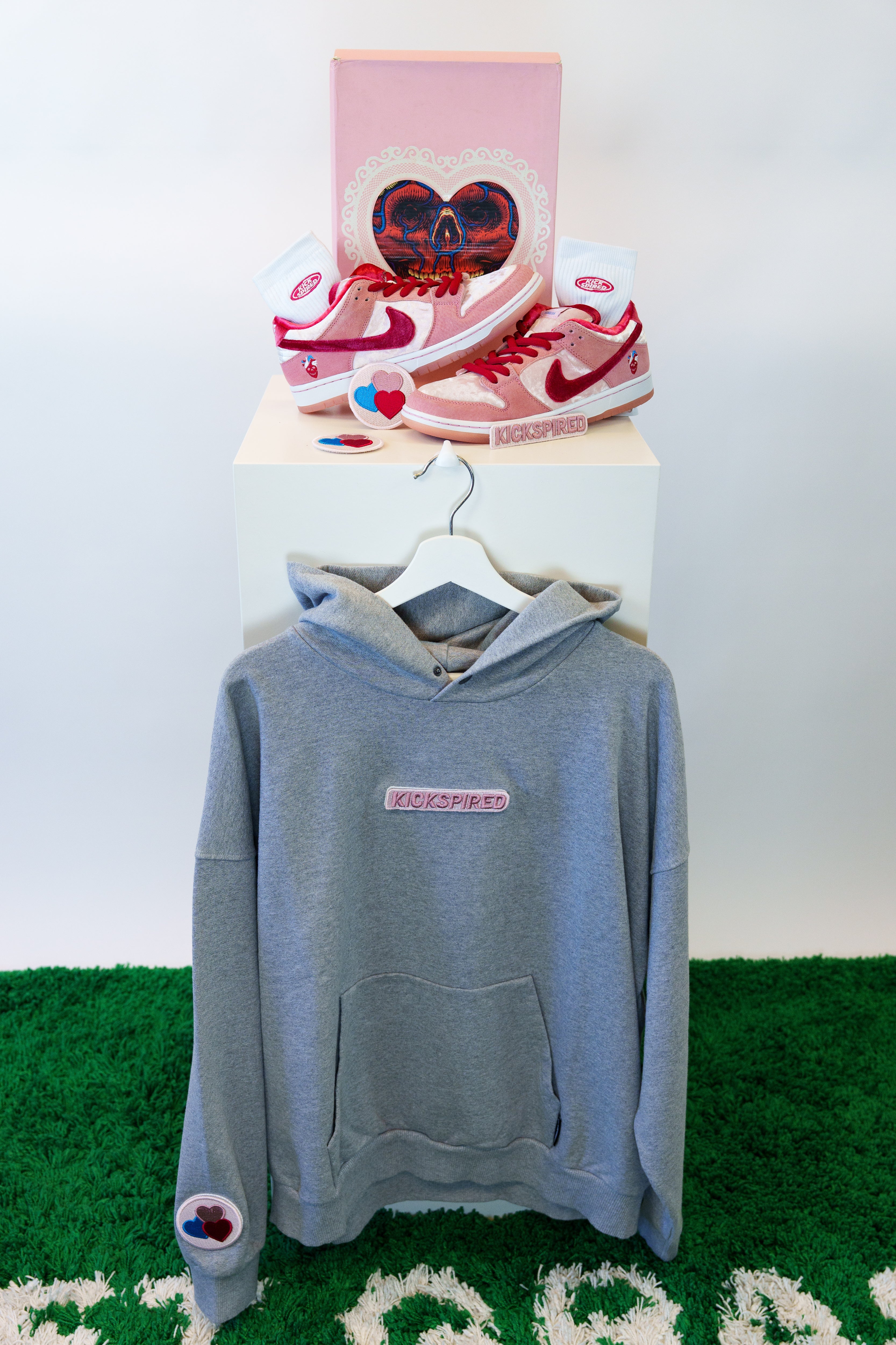 FULL PACK WITH SNEAKERS - STRANGELOVE Kickspired