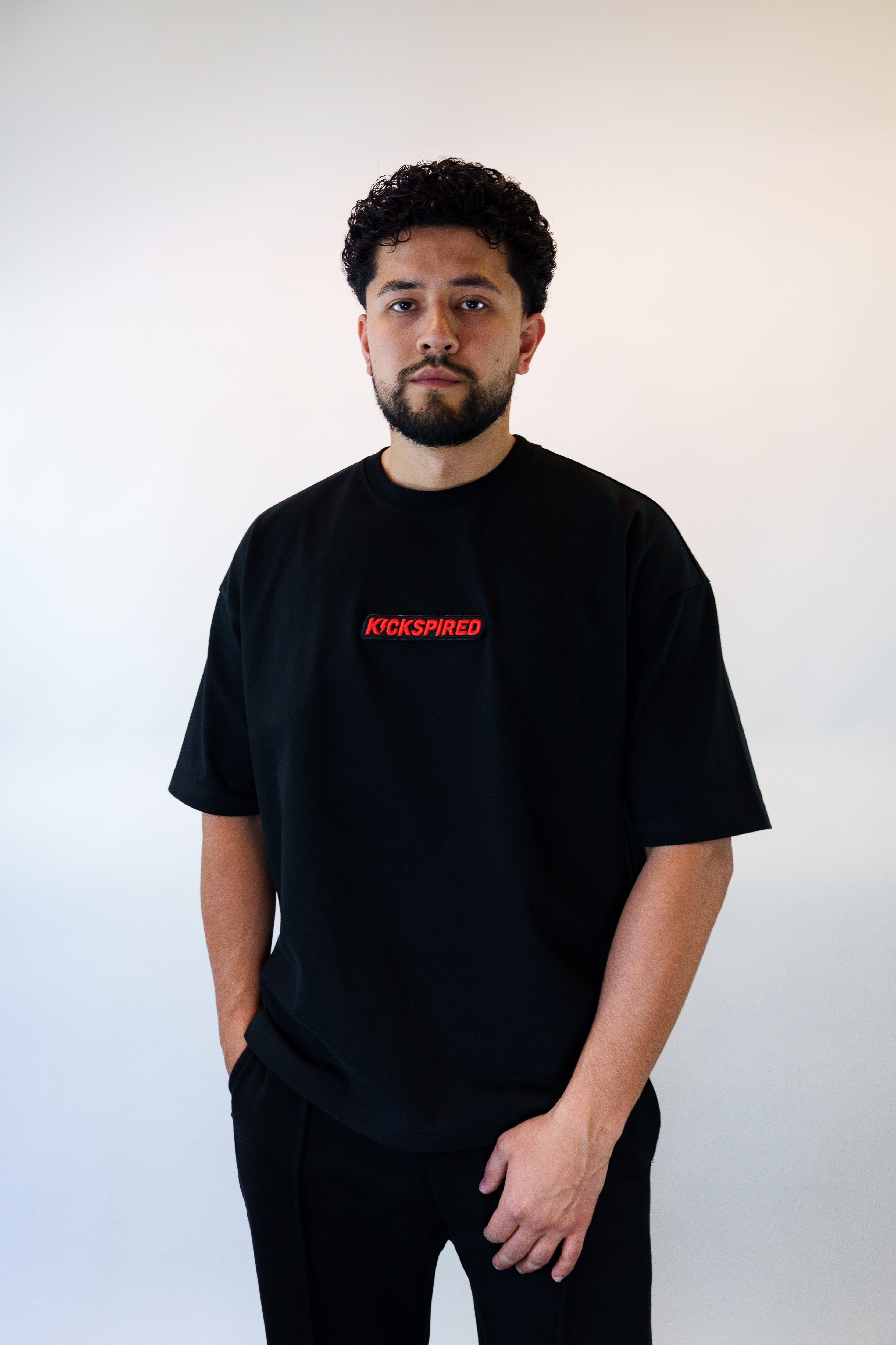 FULL PACK WITH SNEAKERS - RED THUNDER Kickspired