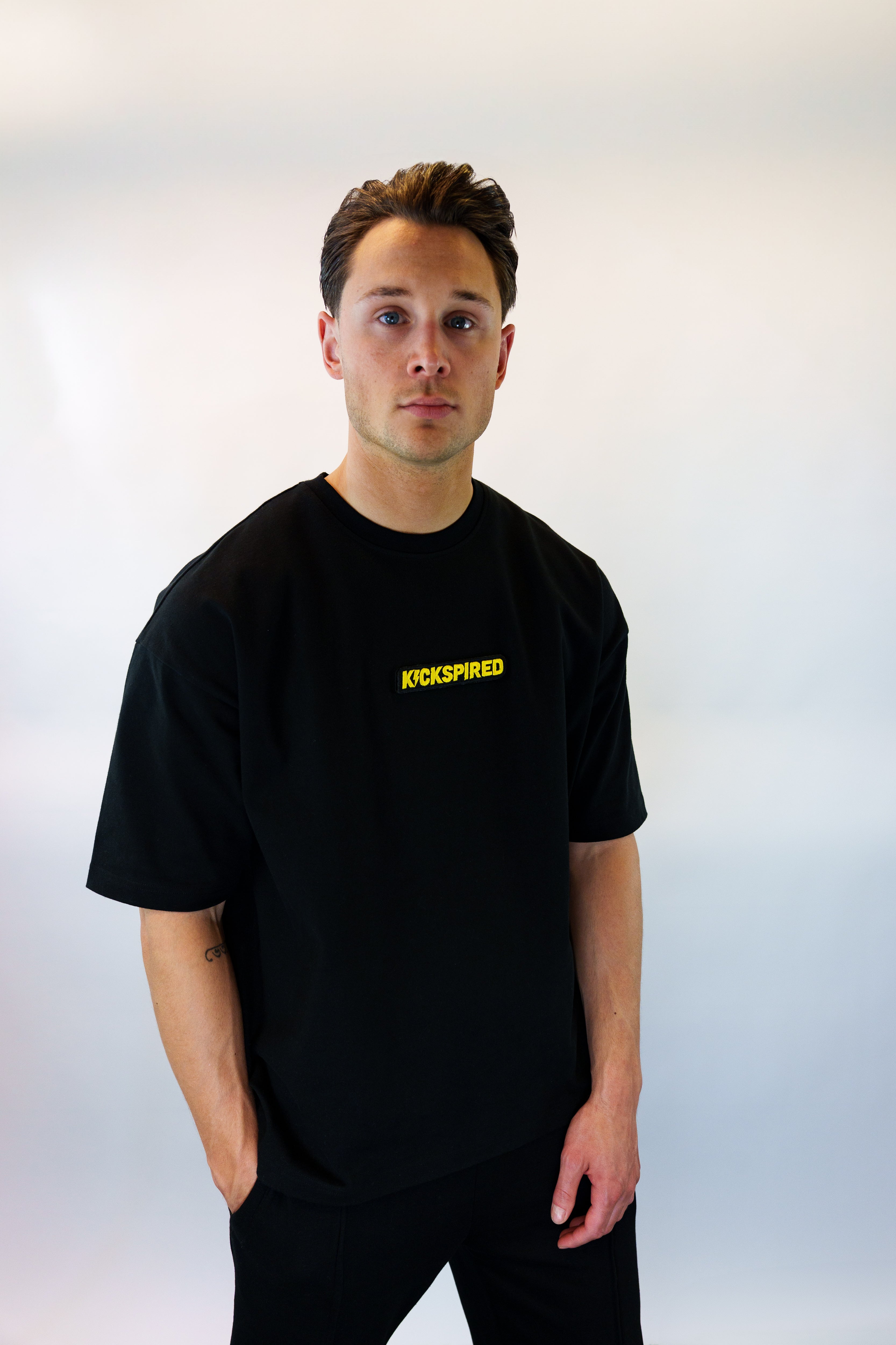 FULL PACK WITH SNEAKERS - YELLOW THUNDER Kickspired