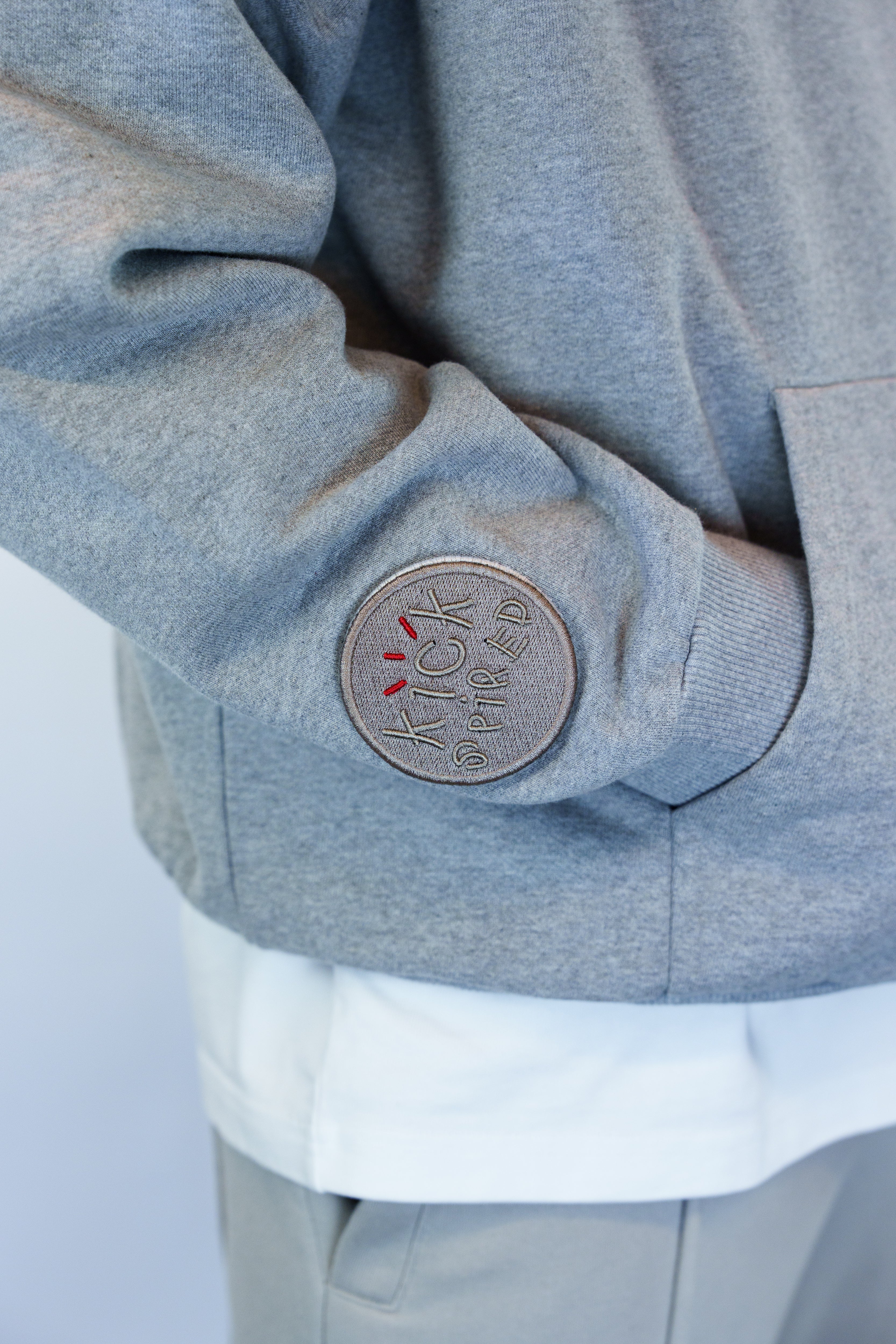 ROUND BADGE MOCHA/LIGHT BROWN Kickspired