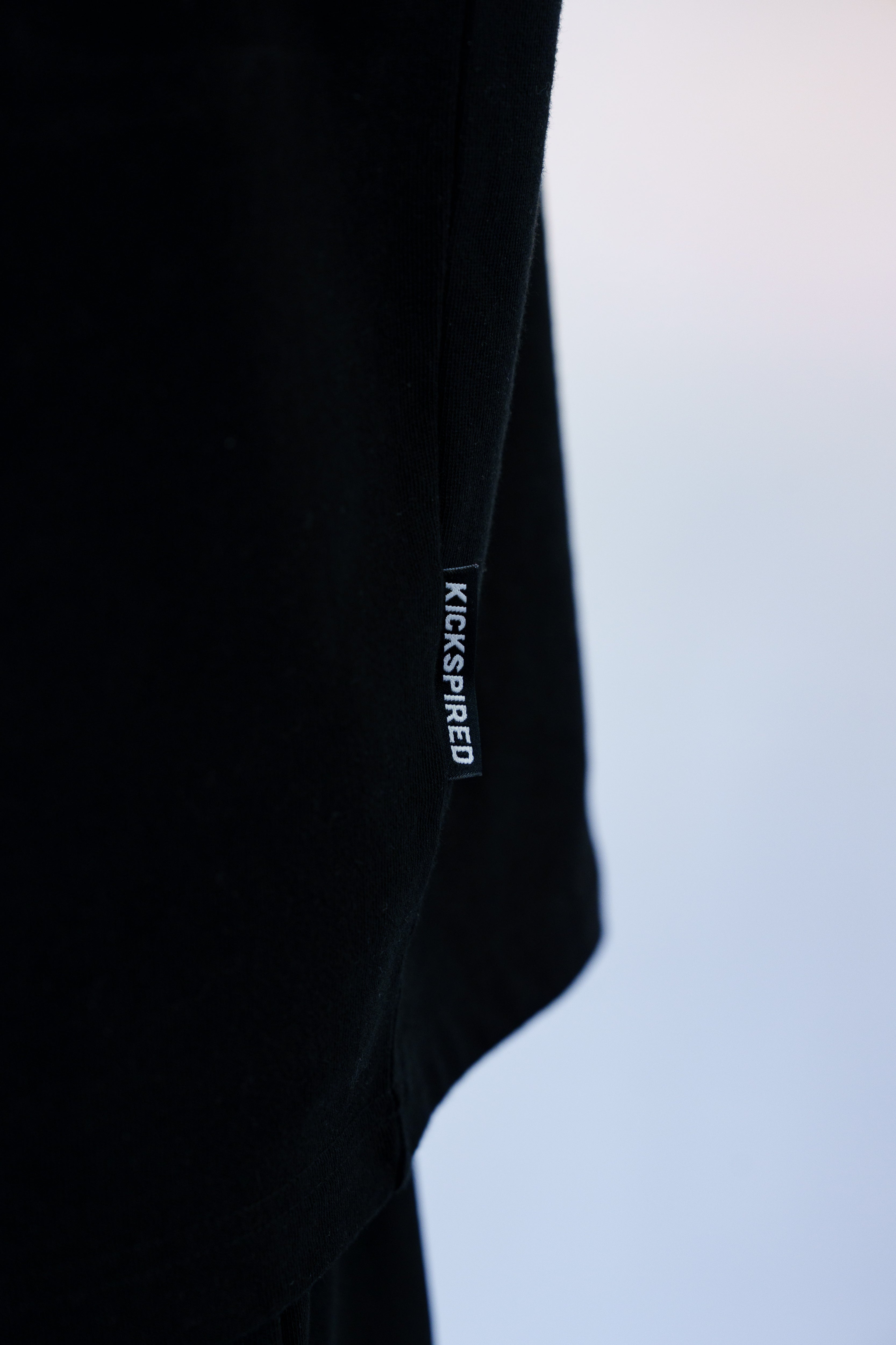 BADGE LOGO T-SHIRT BLACK - UNISEX Kickspired