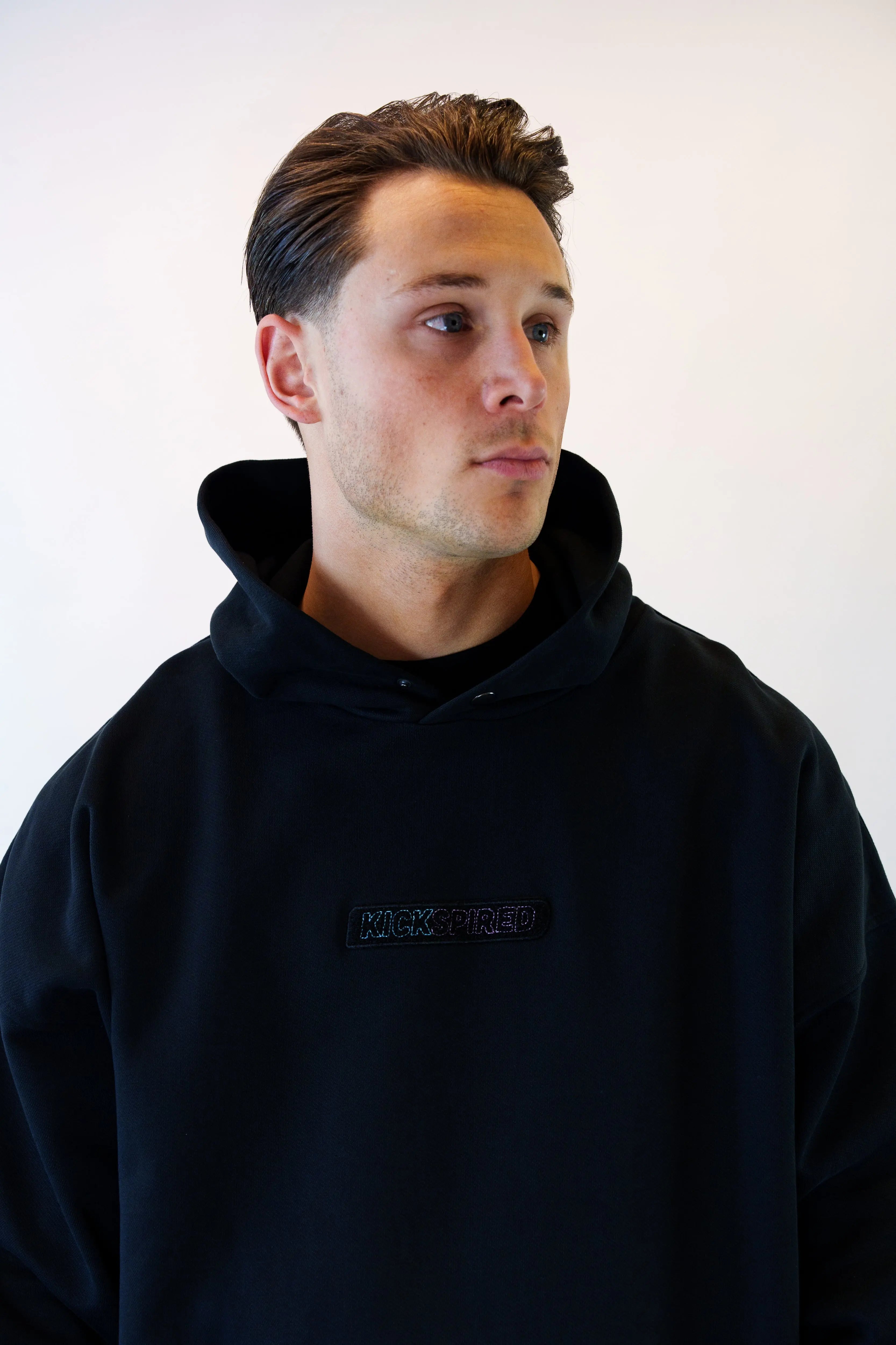 BADGE LOGO HOODIE BLACK - UNISEX Kickspired