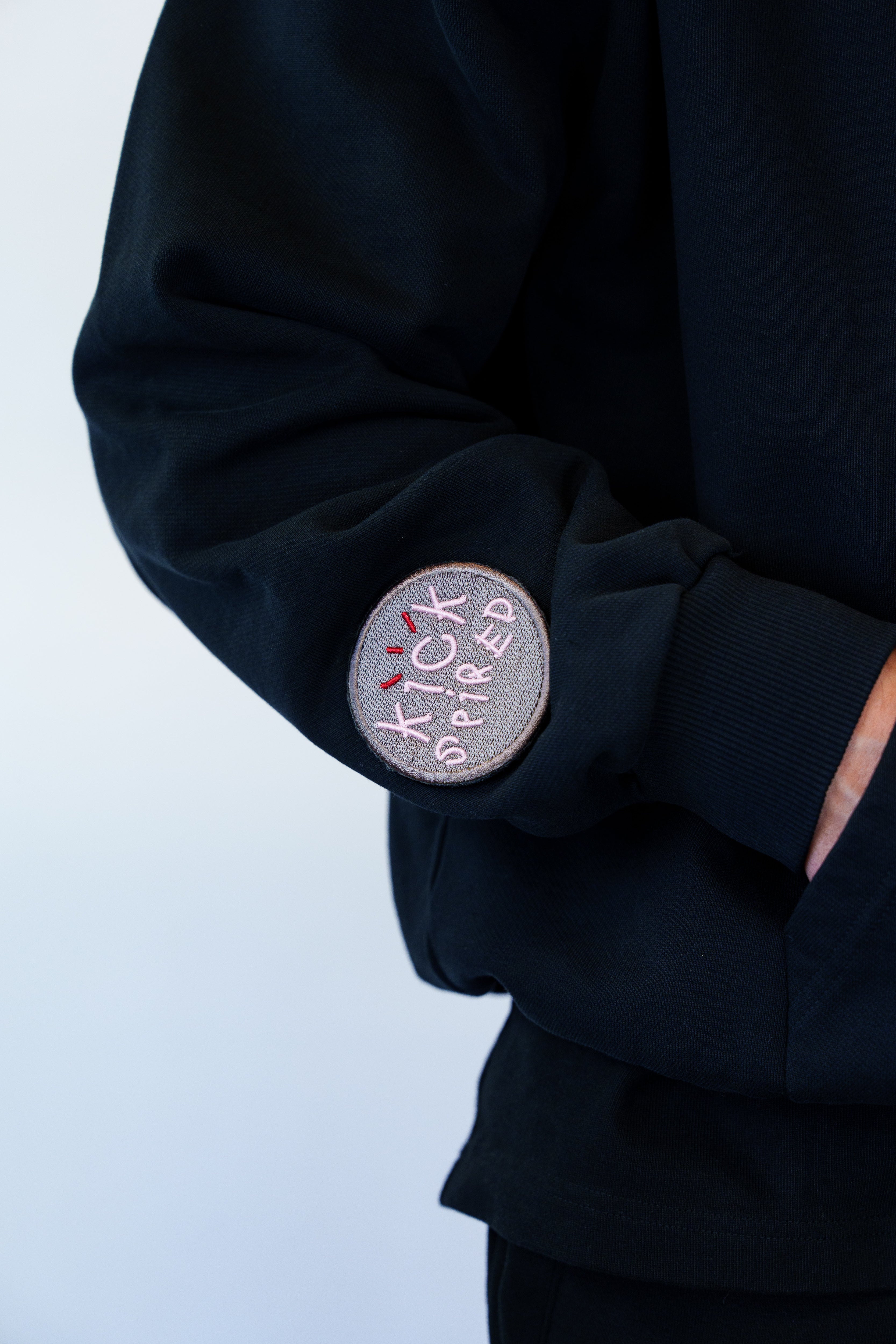 ROUND BADGE BROWN/PINK Kickspired