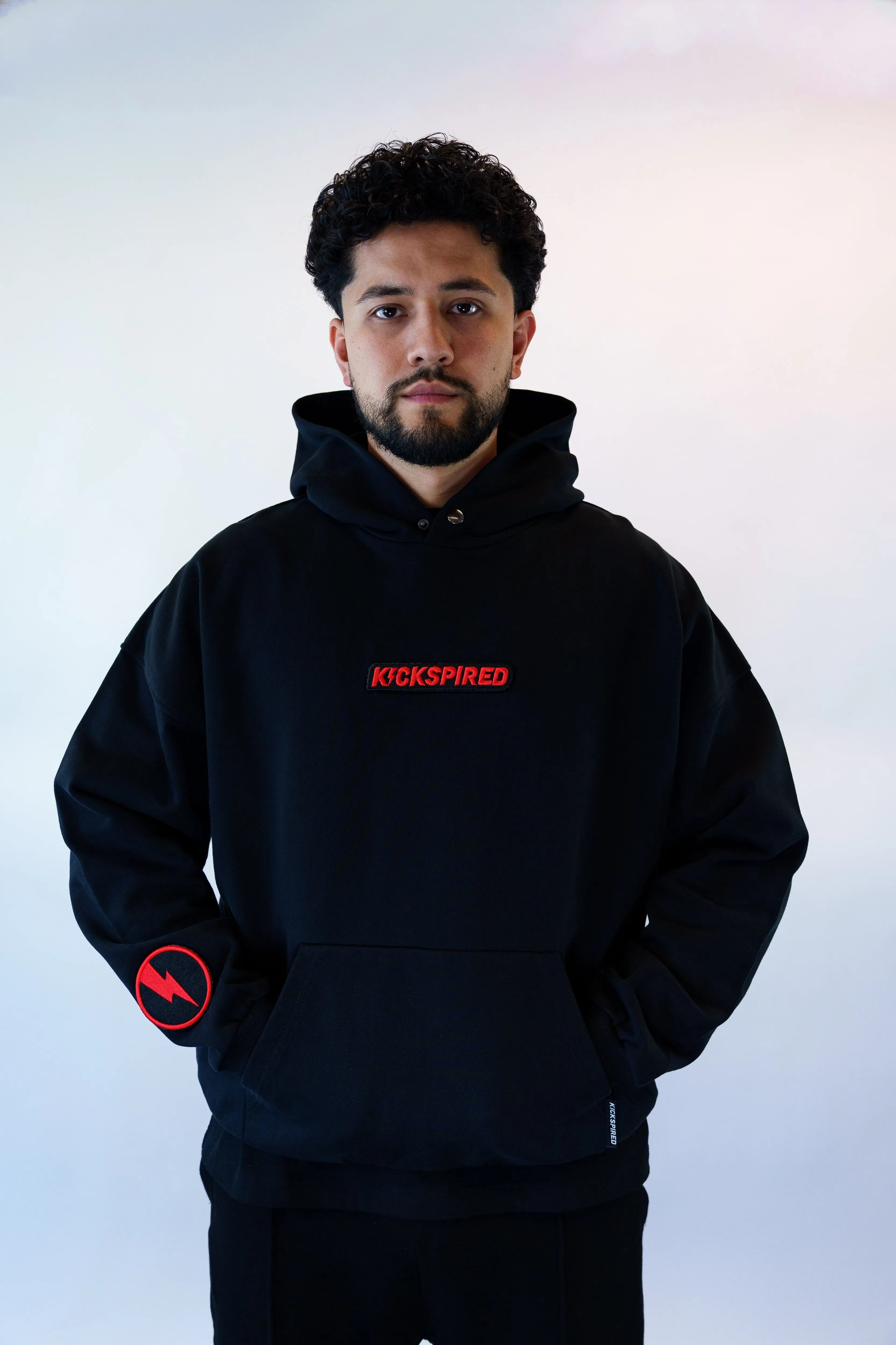 BLACK/RED (J4 RED THUNDER)