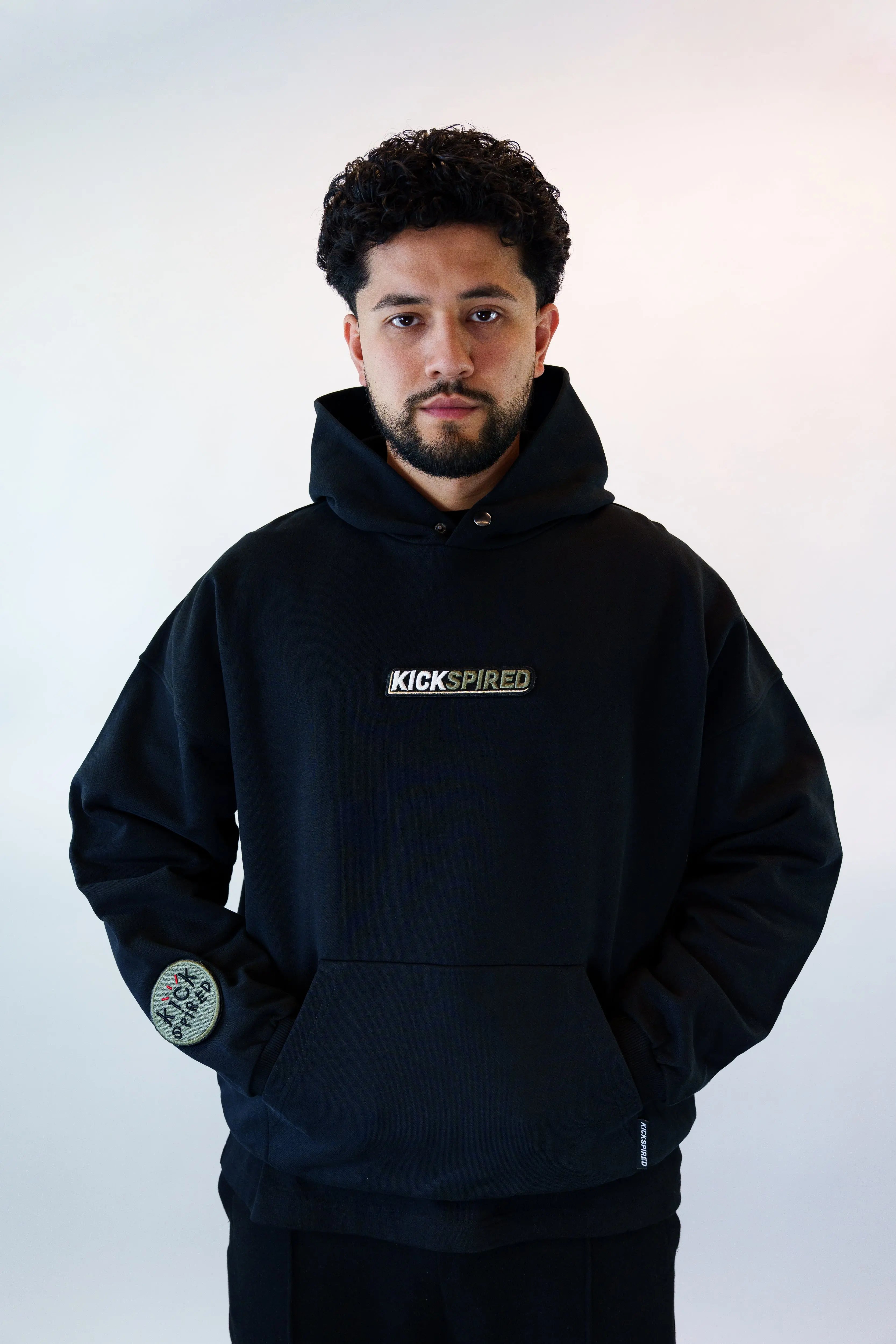 BLACK/OLIVE/WHITE/CREME (J1 MEDIUM OLIVE)