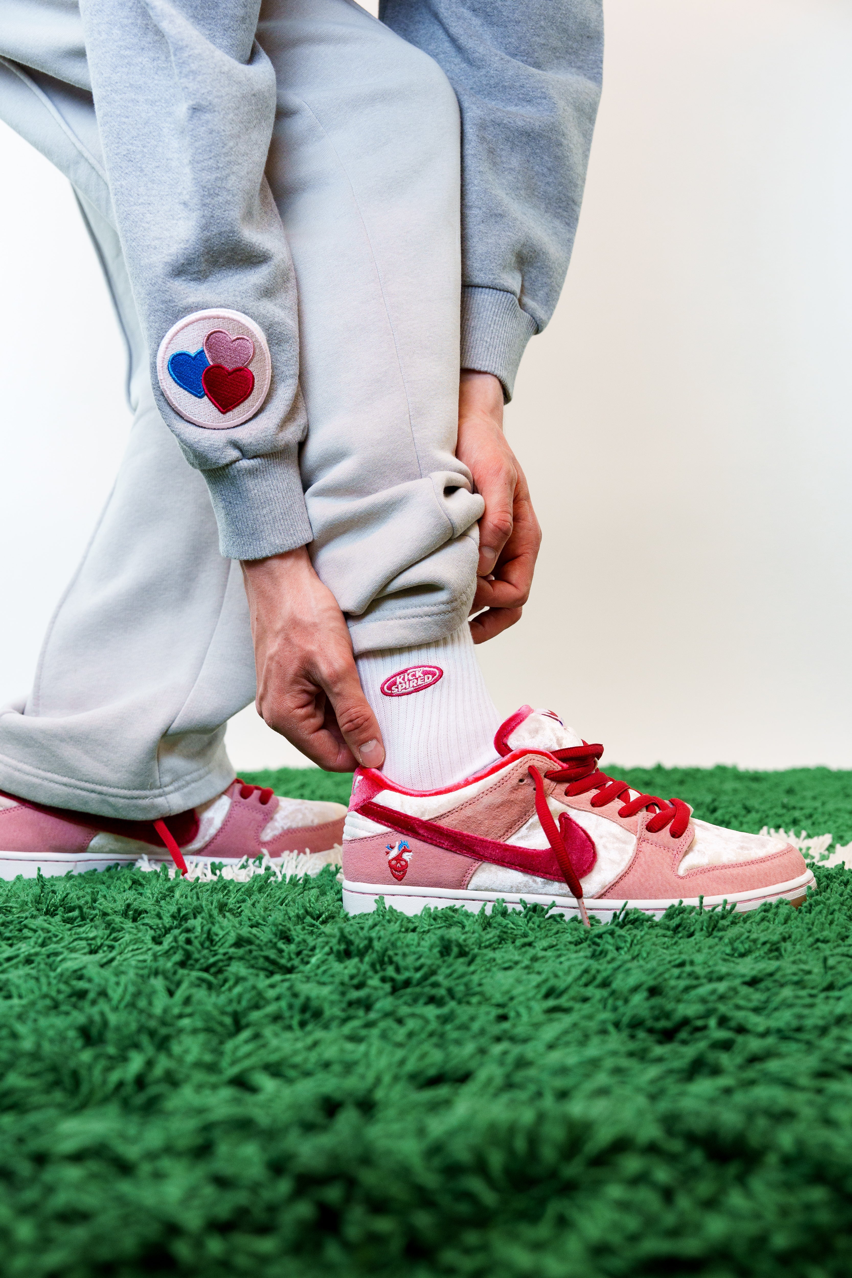 SOCKS WHITE/RED/LIGHT PINK Kickspired