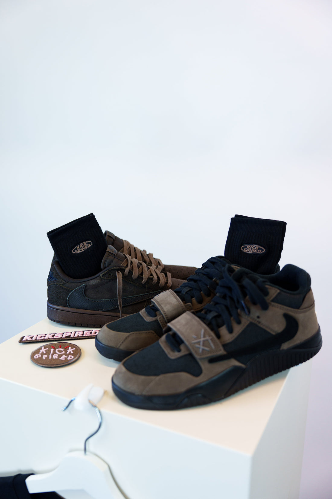 FULL PACK WITH SNEAKERS - DARK MOCHA/VELVET BROWN Kickspired