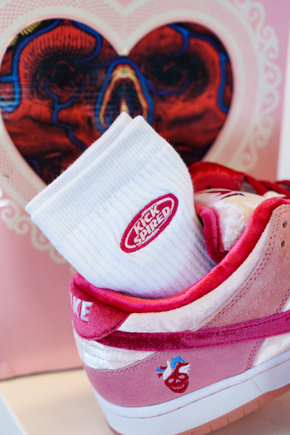SOCKS WHITE/RED/LIGHT PINK Kickspired