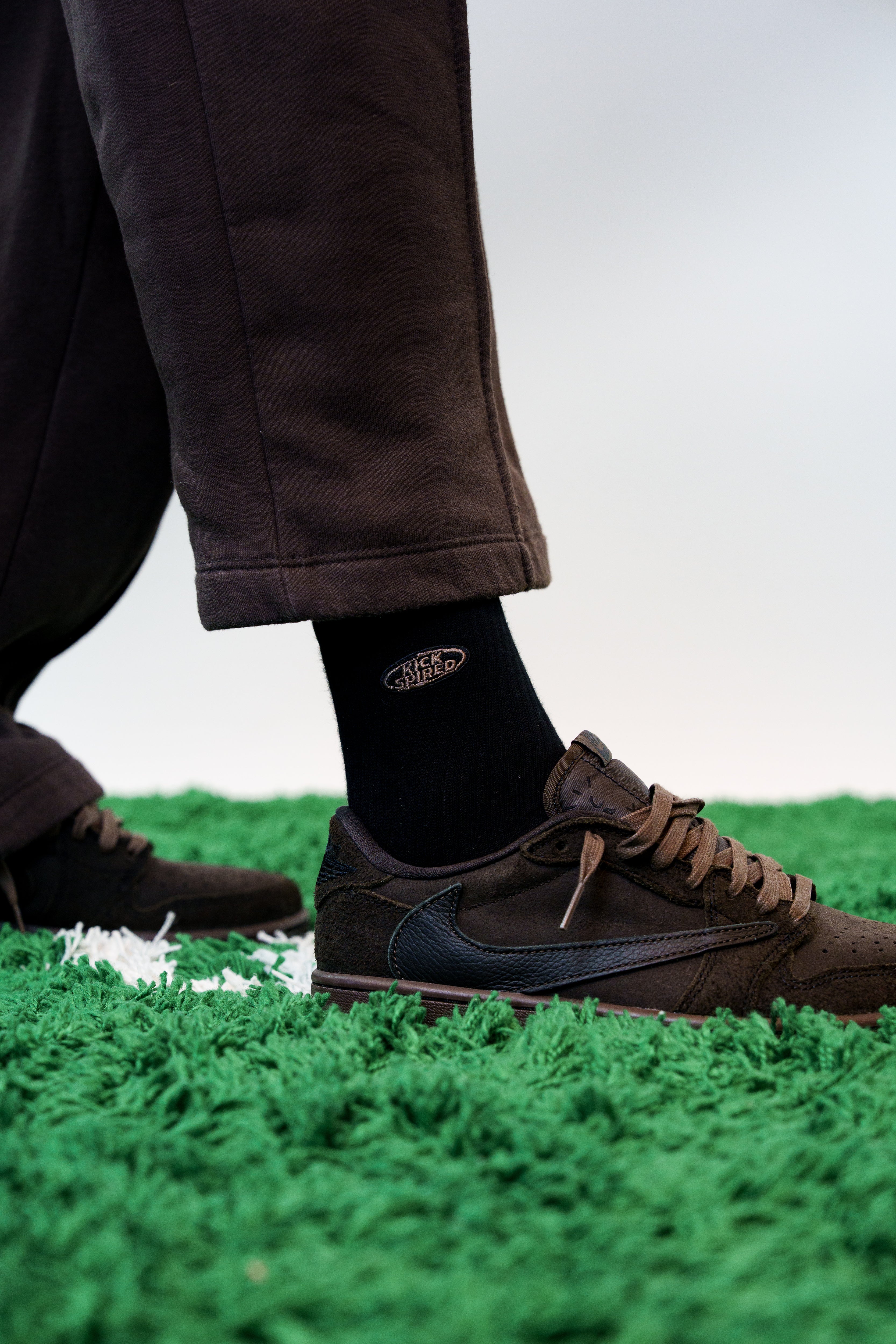 SOCKS BLACK/BROWN/PINK Kickspired