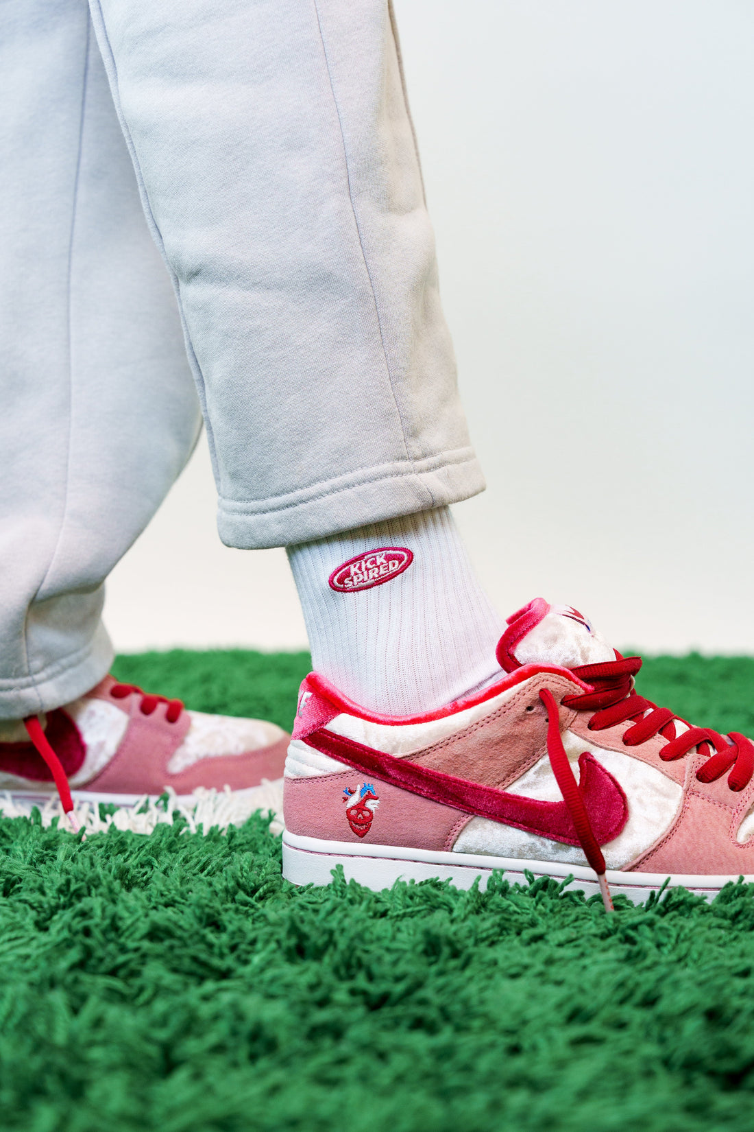 SOCKS WHITE/RED/LIGHT PINK Kickspired